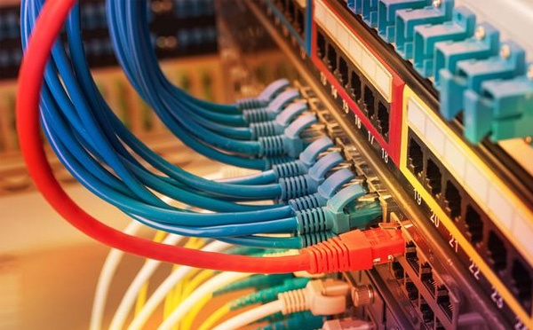 乌鲁木齐网络布线需求持续增长——富龙光纤11月强化综合布线技术支撑与工程服务能力 乌鲁木齐网络布线需求持续增长——富龙光纤11月强化综合布线技术支撑与工程服务能力